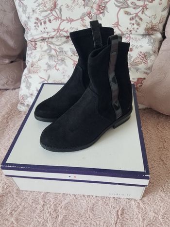 Bottines  fille André noires t 28 NEUF