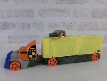 Camion crash Hot Wheels