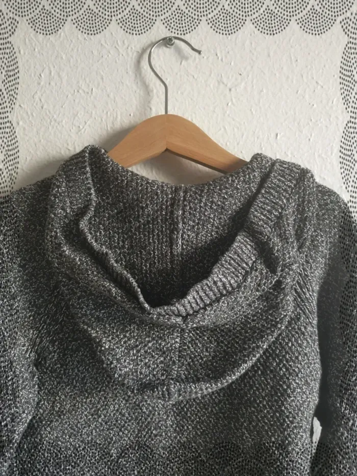 Pull Zara 6 ans - photo numéro 7