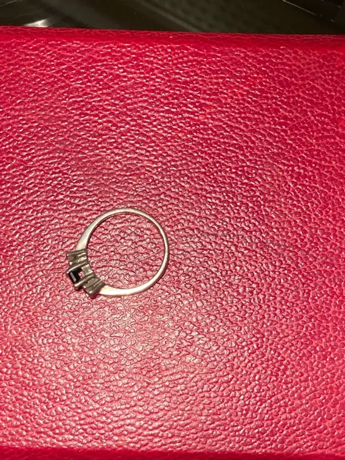 Très belle bague vintage en argent, onyx noir et CZ en taille 50 - photo numéro 4