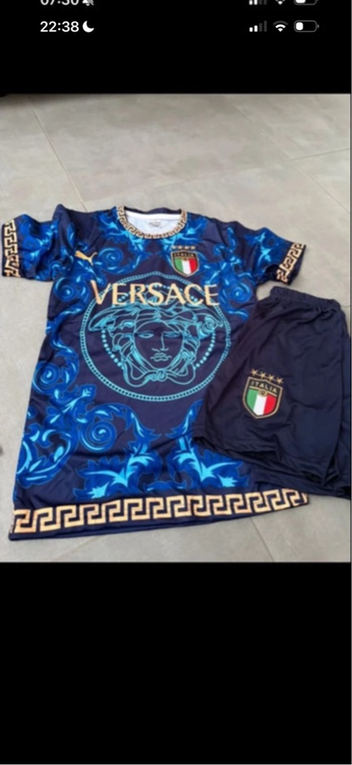 Maillot de foot enfant taille 140