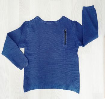 Pull bleu marine Firefky 
T. 10 ans