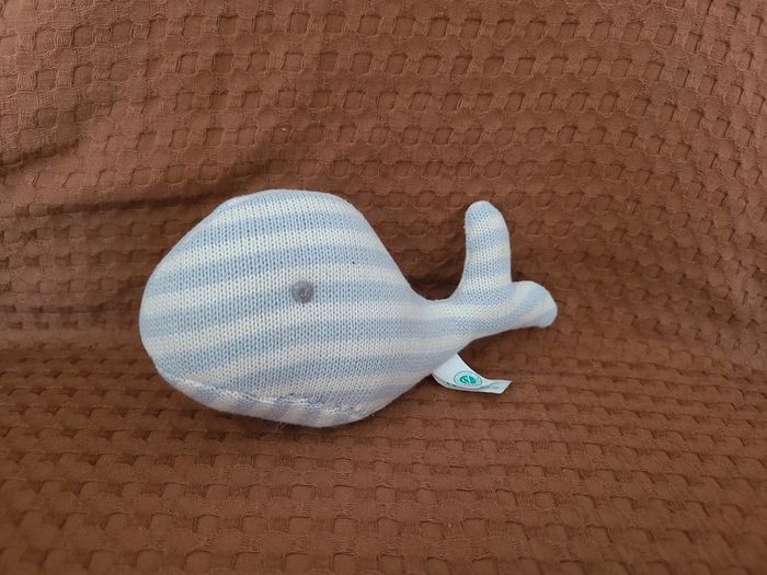 Peluche baleine rayures bleu blanc