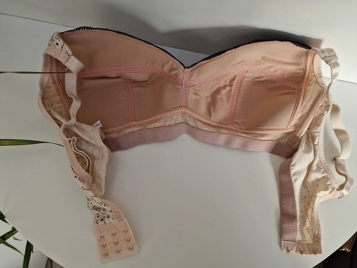 Soutien Gorge Beige Dentelle Noire Imprimé Cœur Love - photo numéro 9