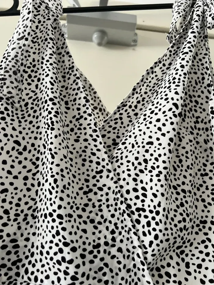 Jolie robe noir et blanc taille S - photo numéro 4