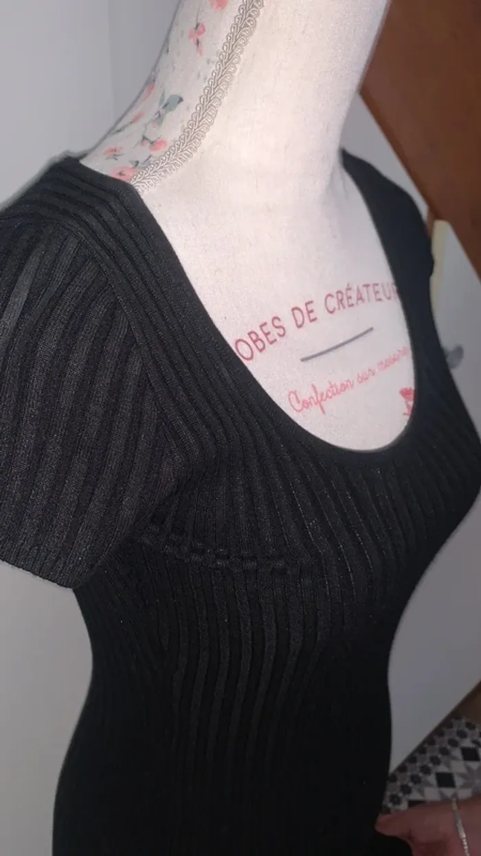 Robe moulante - photo numéro 2
