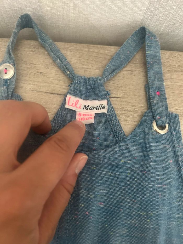 Salopette short Lili marelle 5 ans mais taille petit - photo numéro 3