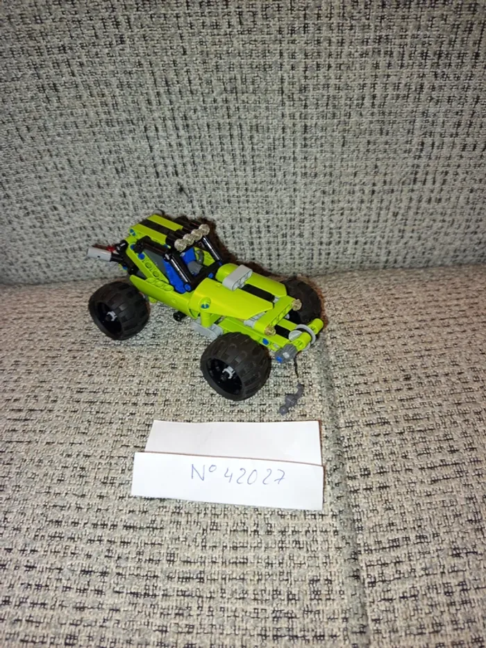 Lego 42027 - Le buggy du désert