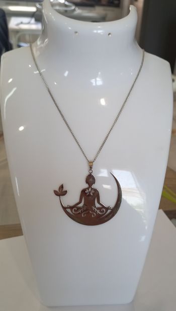 COLLIER YOGA MEDITATION ARGENTE ! NEUF !