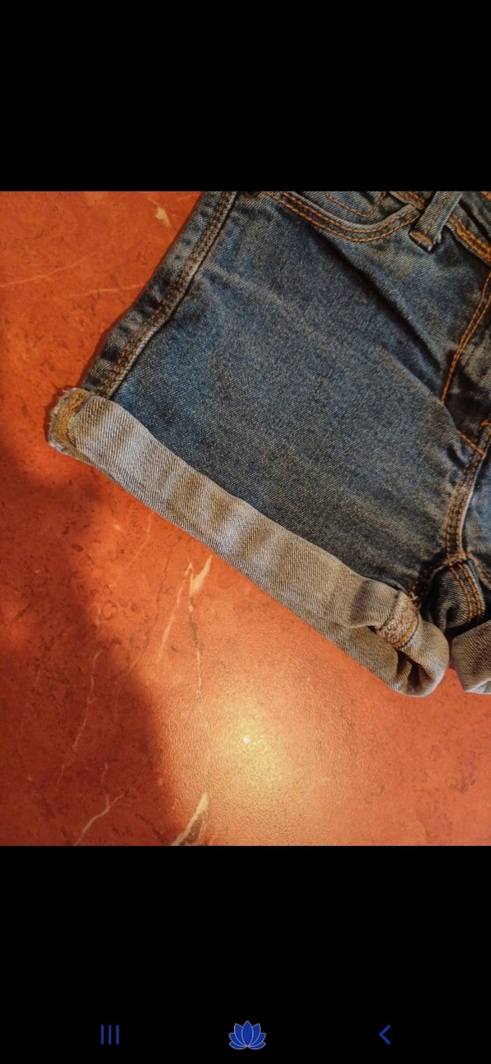 Short fille taille 6 ans - photo numéro 3