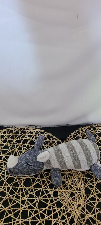 doudou rhinocéros ligné gris