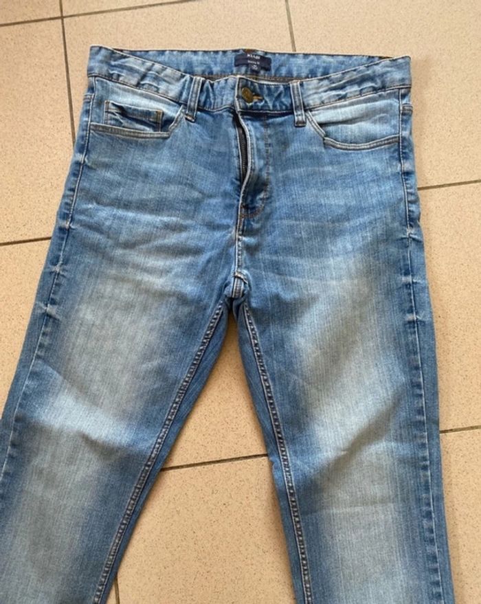 Pantalon, jean de marque Kiabi, taille 40 42 coupe Skinny - photo numéro 2