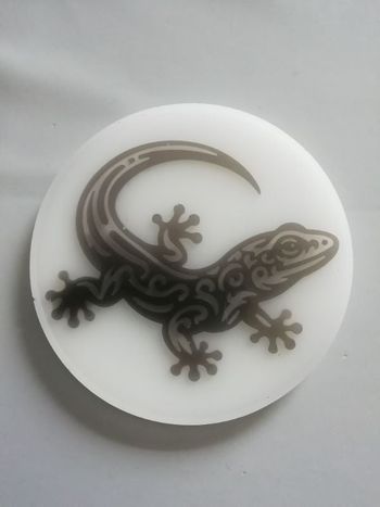 Déco à poser résine Neuve