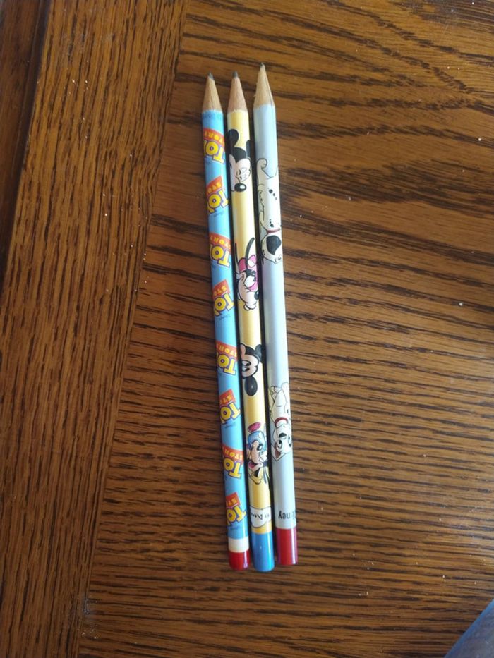 Lot 3 crayons Disney vintage