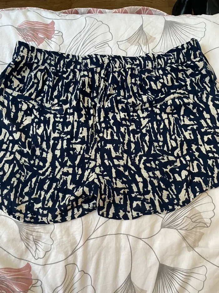 Short neuf - photo numéro 7