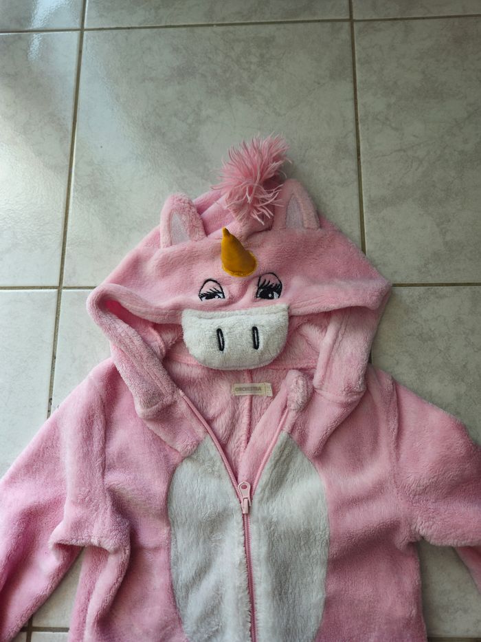 Combinaison licorne taille 5 ans - photo numéro 4
