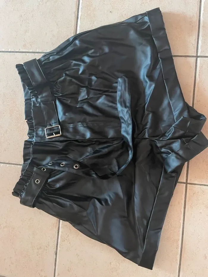 Short shein L