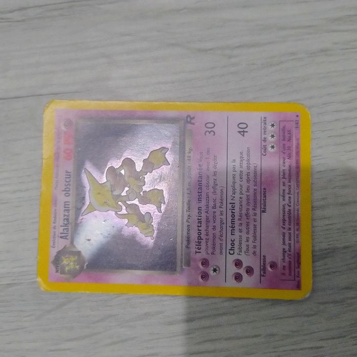 Carte pokémon alakazam obscur
