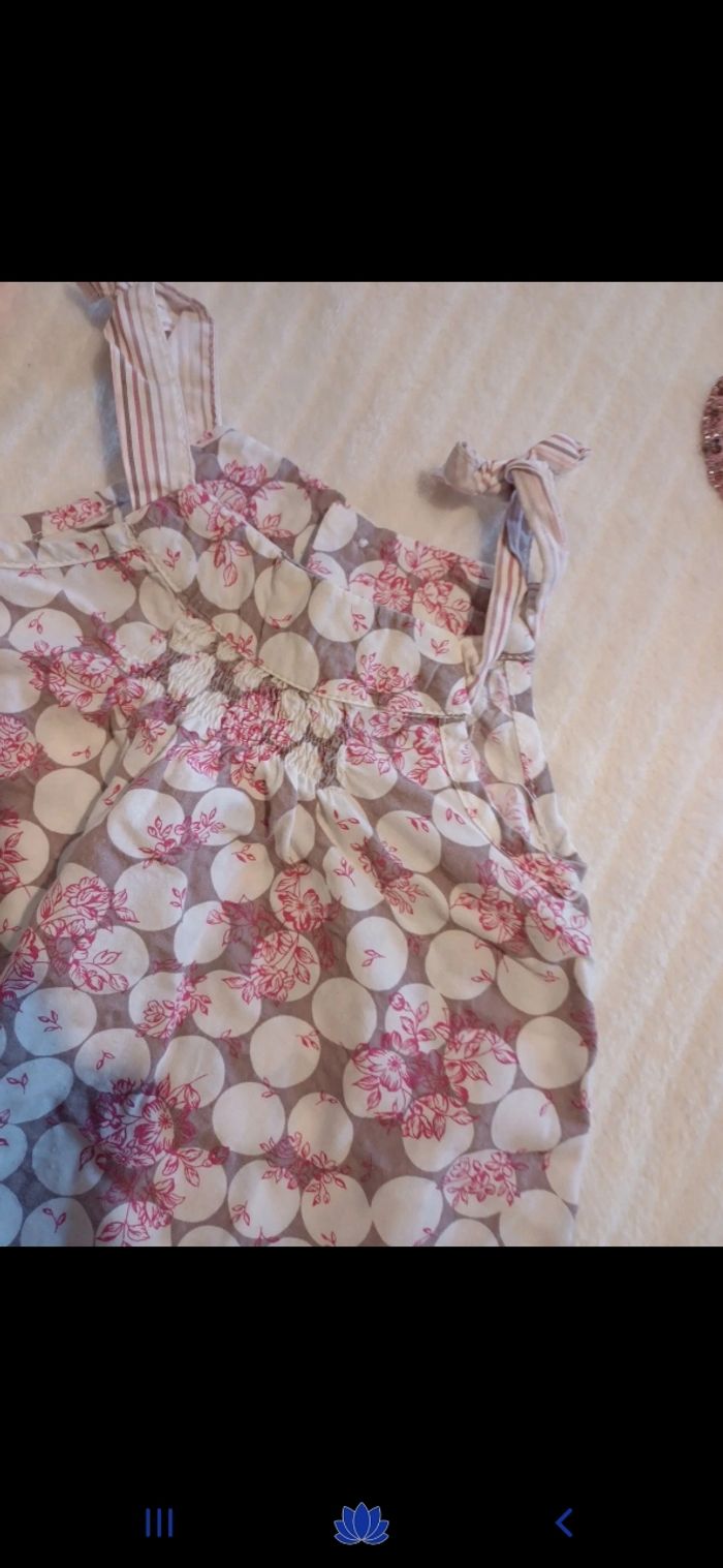 Robe bébé taille 6 mois - photo numéro 2