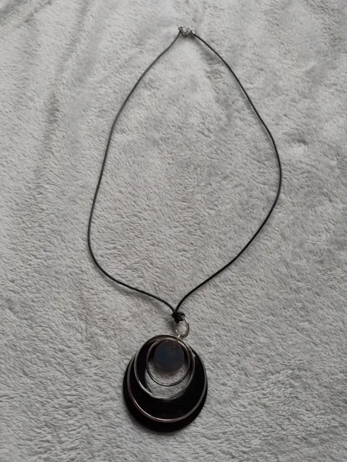 Collier - photo numéro 2