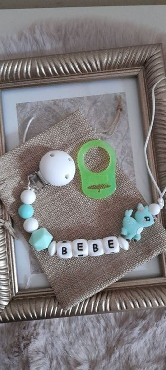 Attache tetine personnalisé avec adaptateur et pochette cadeau - photo numéro 5