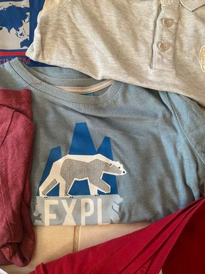 Lot de six t-shirt et polos pour garçons - photo numéro 3
