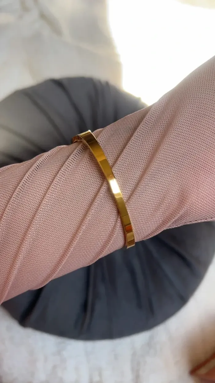 Bracelet doré Neuf - photo numéro 3