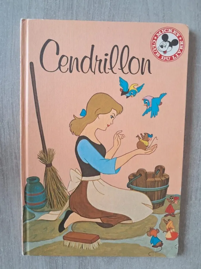 Livre Cendrillon vintage