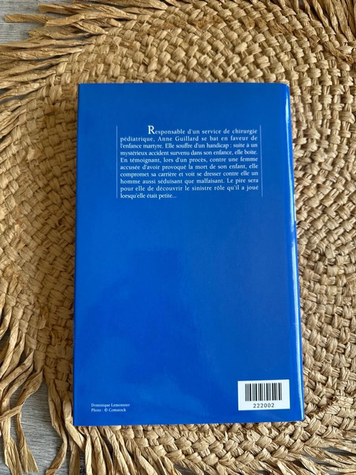 Livre le secret du docteur Guillard - photo numéro 2