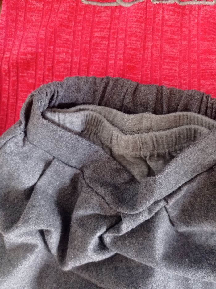 Ensemble 3 pièces, caleçon + jupe + haut , TBE - photo numéro 2