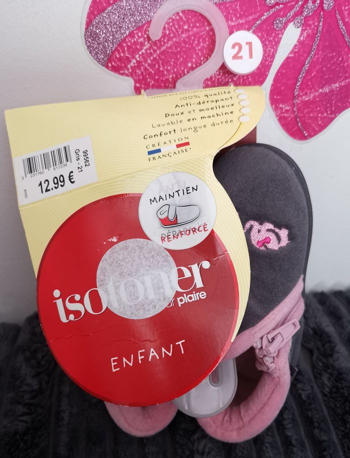 Chaussons Isotoner P21 neufs - photo numéro 2