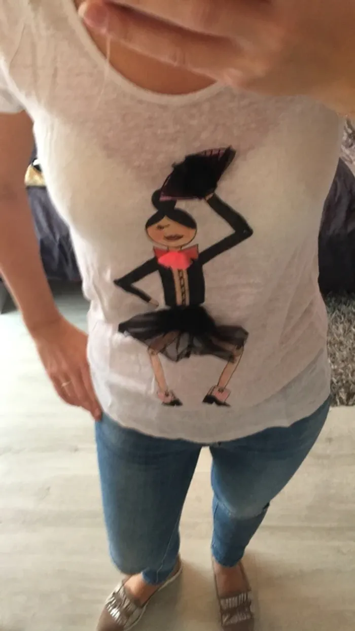 Tee shirt