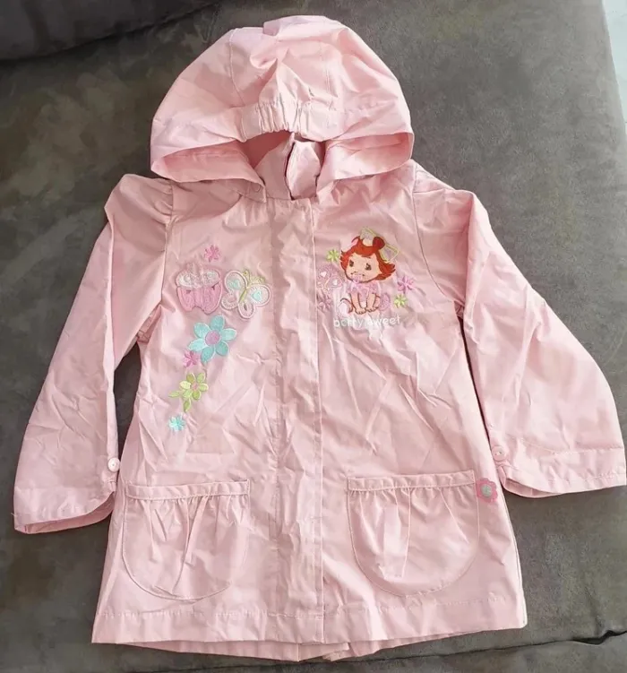 Imperméable Charlotte aux fraises
