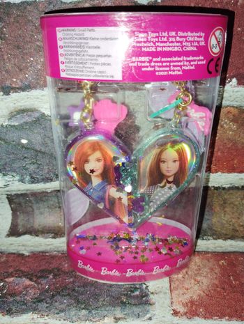 Porte clé amitié Barbie 