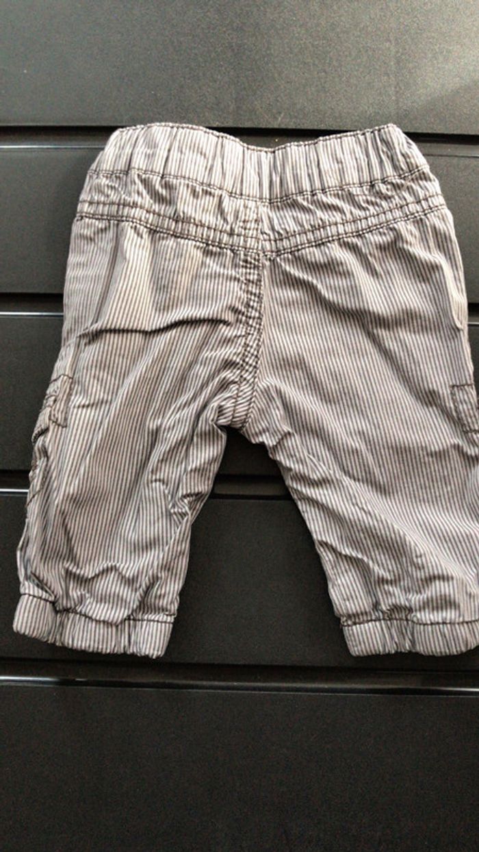 Pantalon 1 mois - photo numéro 2