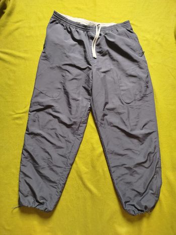 Pantalon de survêtement.