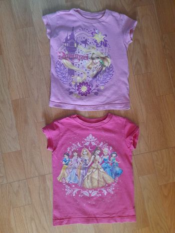 Lot de 2 tee-shirts Princesses de Disney
