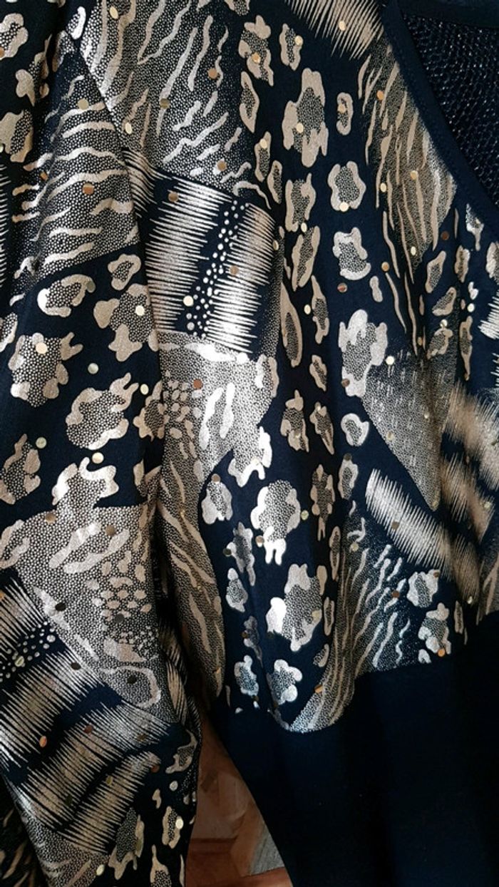 Haut doré et noir - photo numéro 2