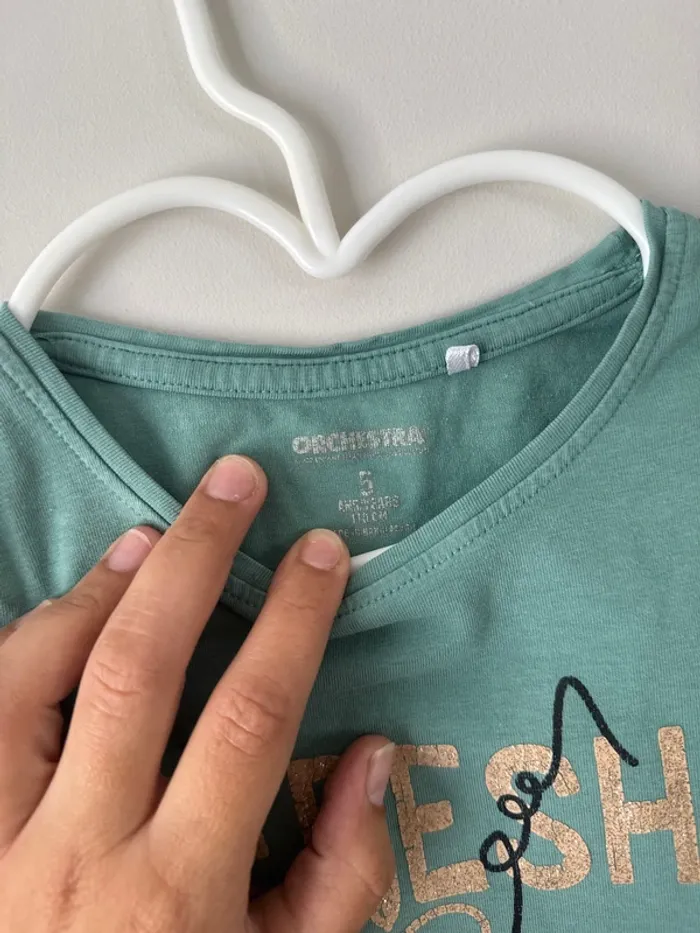 👚 T-shirt pomme - fille - 5 ans - 110 cm - orchestra -satisfaisant - photo numéro 3