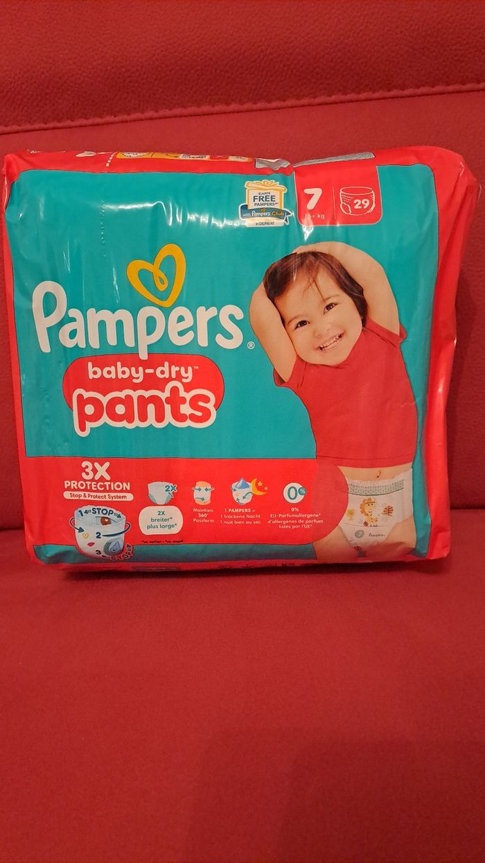 Couches-culottes Pampers Pants Premium Protection taille 7 - photo numéro 4
