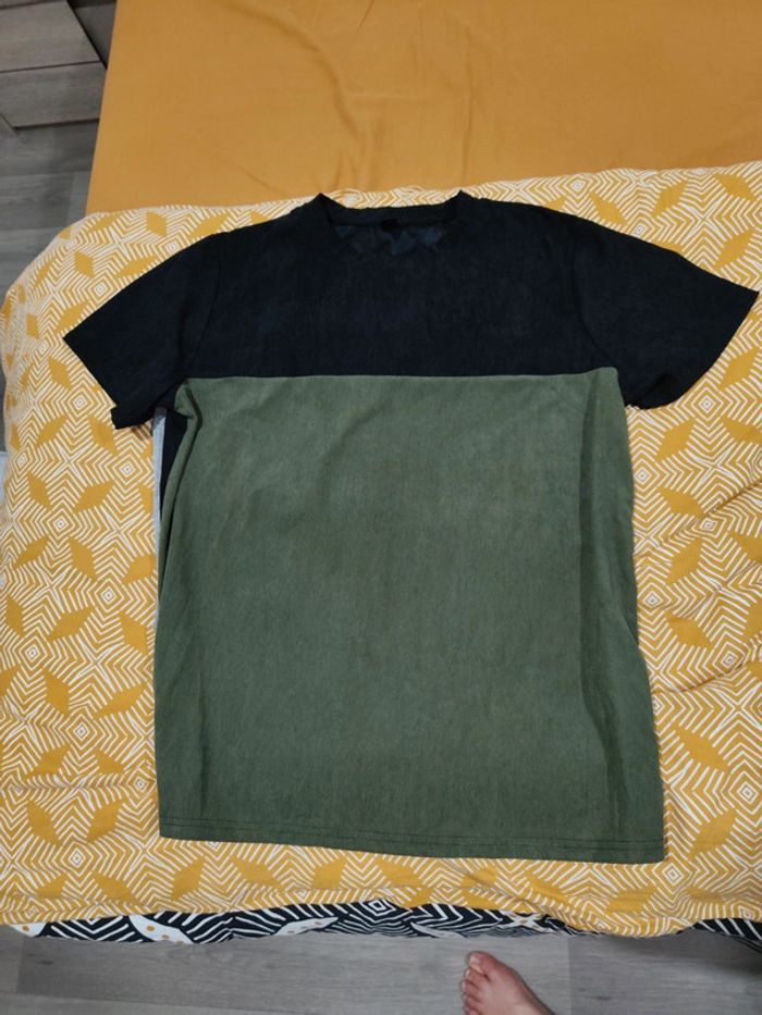 Lot 2 tee shirts - photo numéro 4