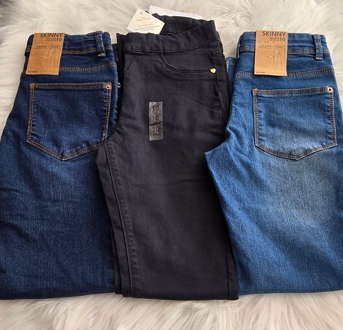 NEUFS (NON PORTÉS)🏷🏷🏷 SUPERBE🤩😍🩷 lot jeans skinny et tregging 10 ans fille 🩷😍🤩