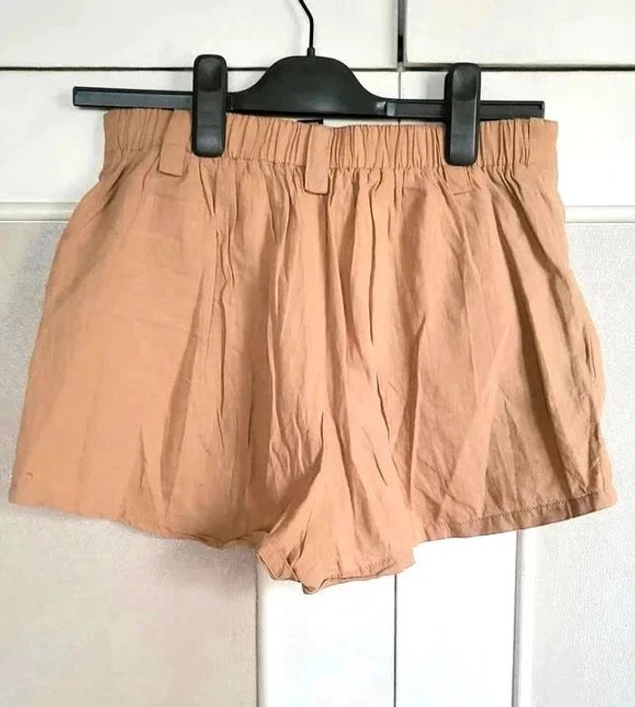 Short style safari Taille M Shein - photo numéro 4