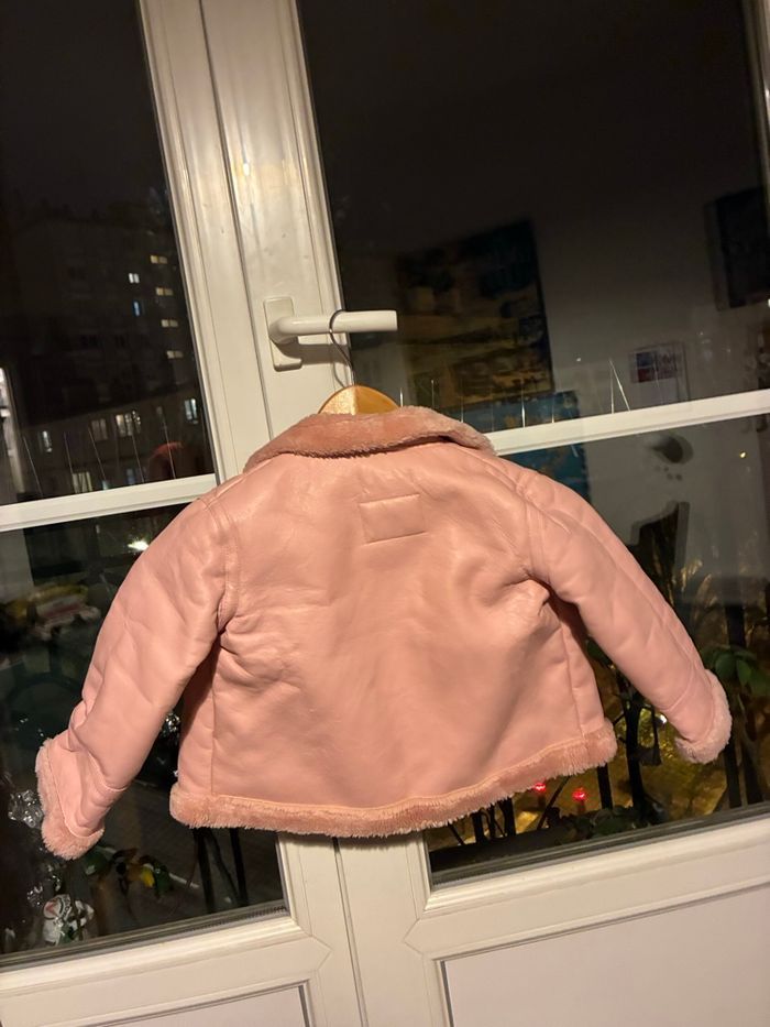 Manteau court chaud en faux cuir rose 4 ans - photo numéro 2