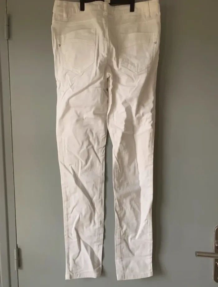 Pantalon jean blanc - photo numéro 2