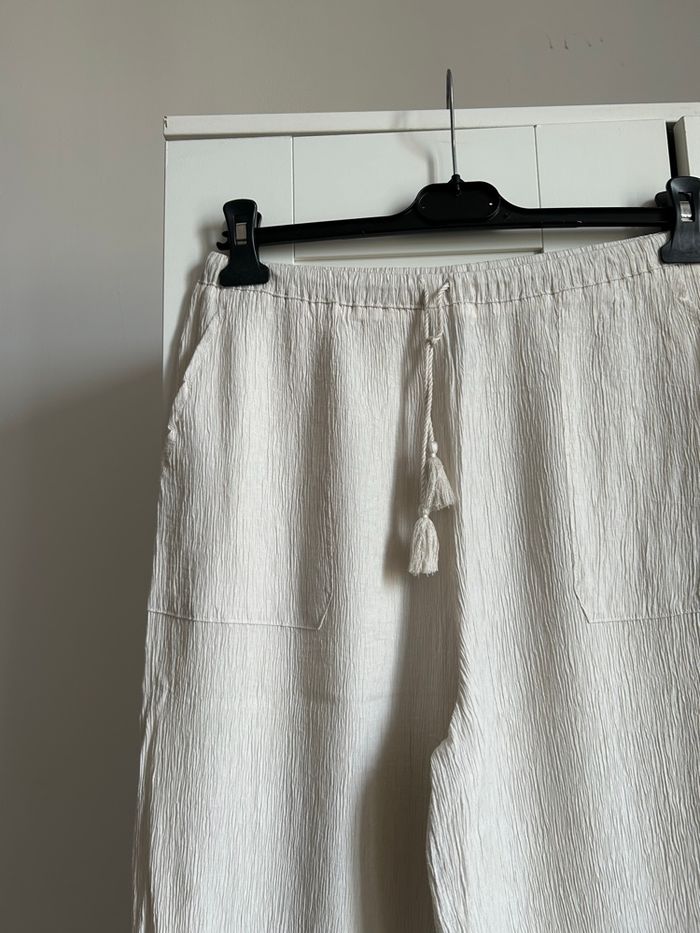 Pantalon large plissé beige uni Stradivarius Taille M - photo numéro 2