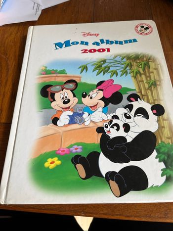 Livre Disney mon album 2001