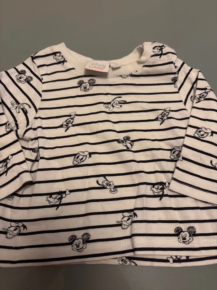 2 t-shirt Mickey - photo numéro 2