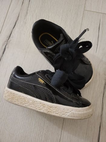 Baskets noires puma p.23