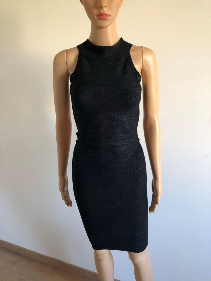 Robe noire sans manches LUC-CE taille S bon état (taille petit)